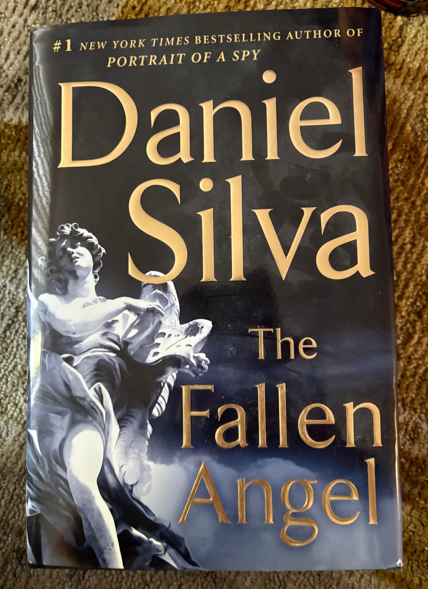 DANIEL SILVA  BOOKS LOT OF 16 LIKE NEW Hardcover Thriller Crime Suspense