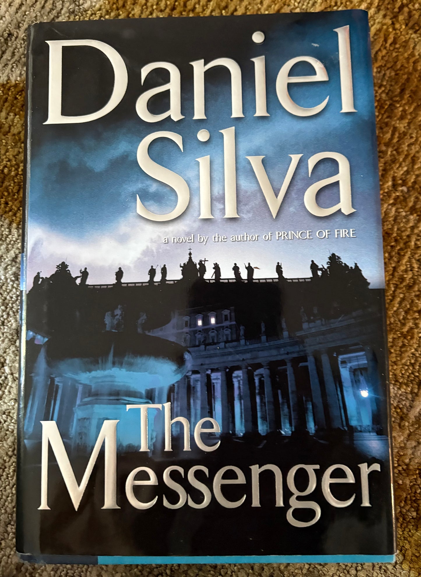 DANIEL SILVA  BOOKS LOT OF 16 LIKE NEW Hardcover Thriller Crime Suspense