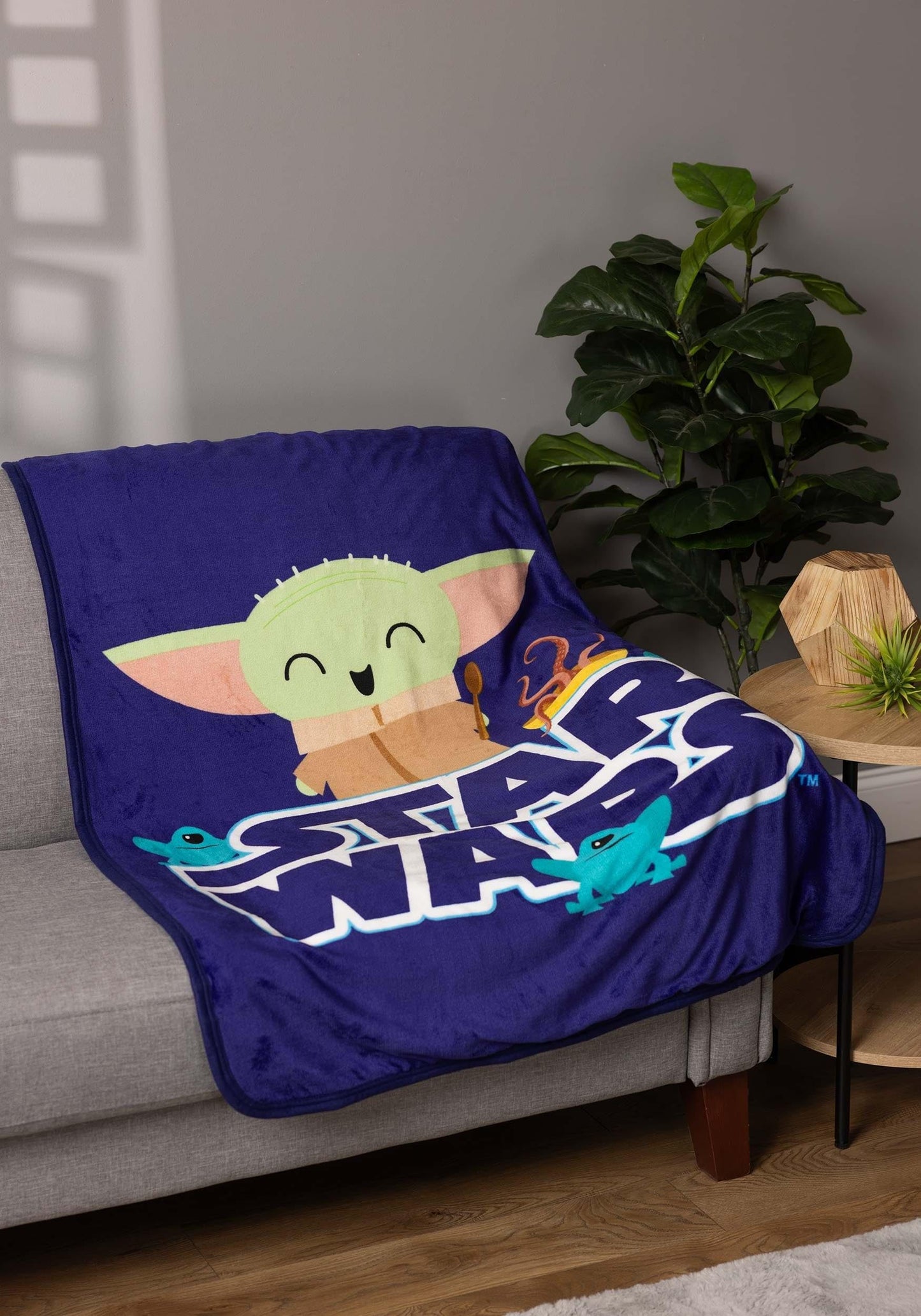 Northwest Star Wars - The Mandalorian Silk Touch Sherpa Throw Blanket